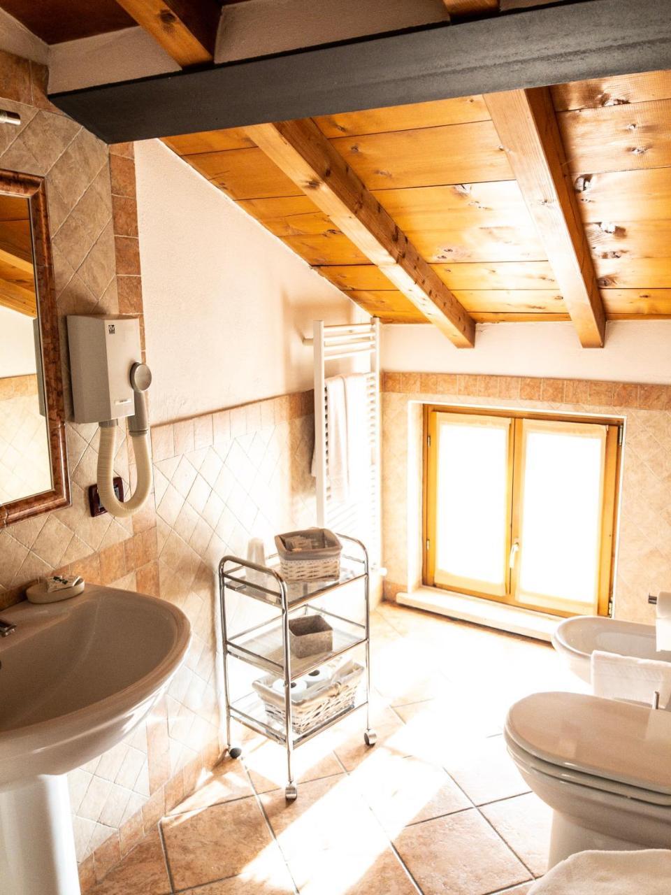 Le Finestre Su Borghetto Hotel Valeggio sul Mincio Ngoại thất bức ảnh