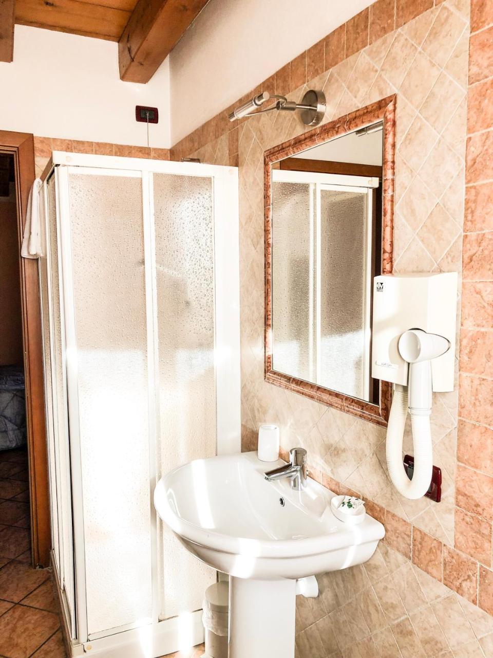 Le Finestre Su Borghetto Hotel Valeggio sul Mincio Ngoại thất bức ảnh
